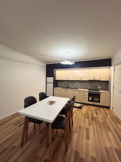 Art'S Apartment ティラナ エクステリア 写真