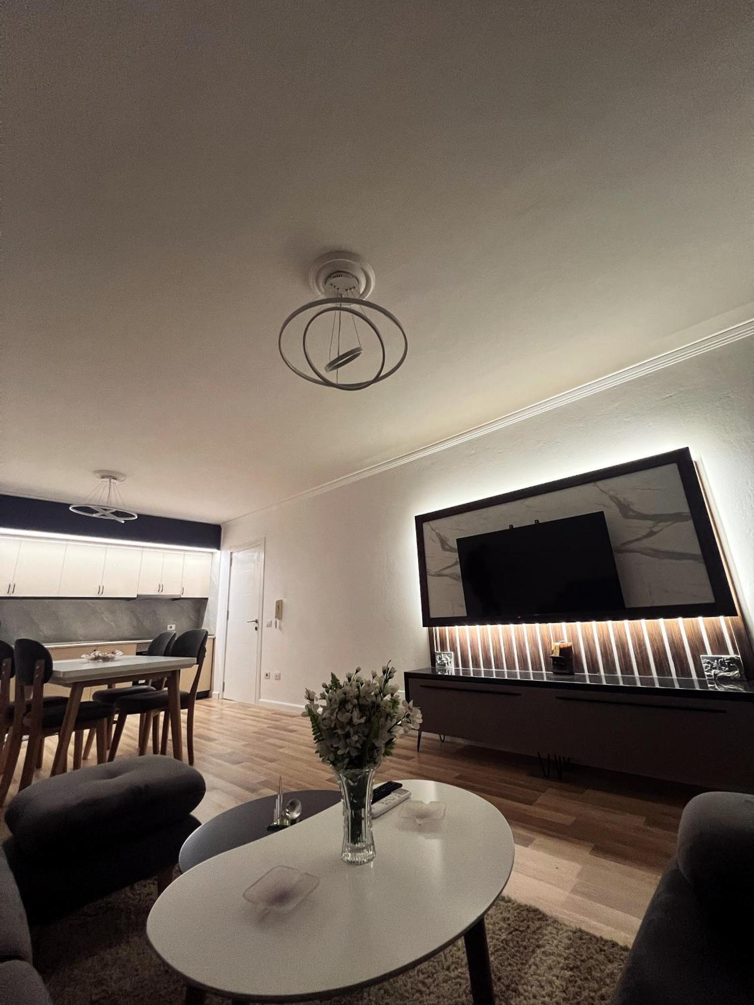 Art'S Apartment ティラナ エクステリア 写真