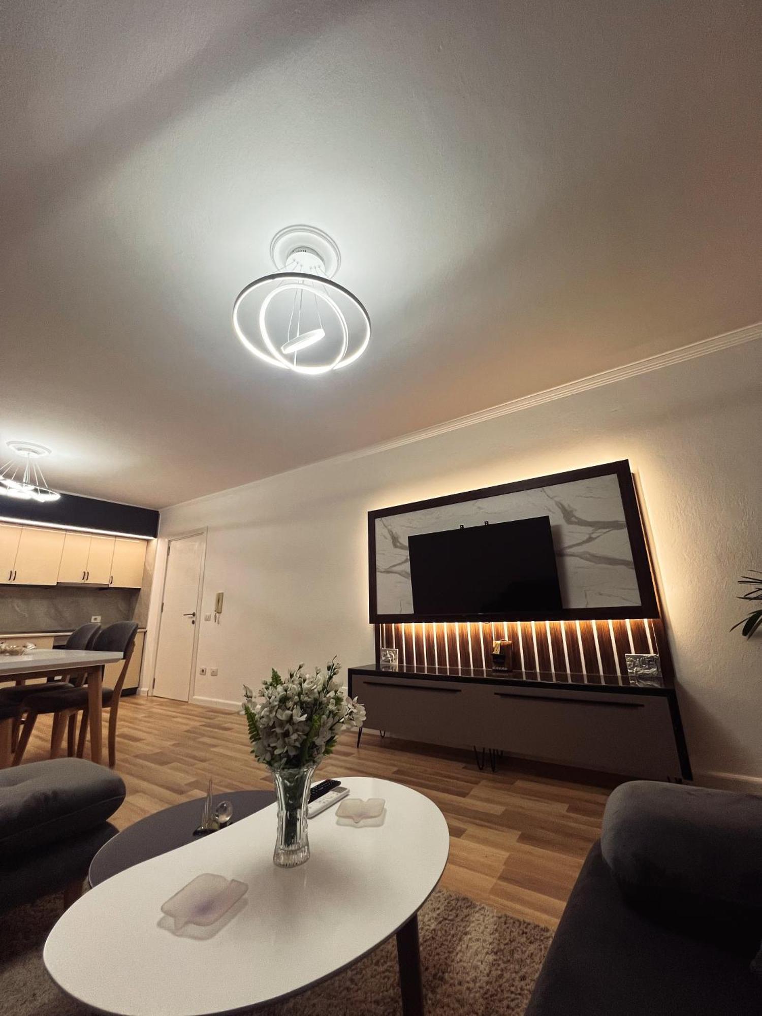 Art'S Apartment ティラナ エクステリア 写真