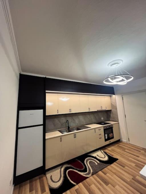 Art'S Apartment ティラナ エクステリア 写真