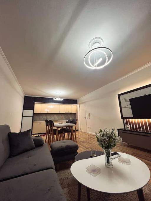 Art'S Apartment ティラナ エクステリア 写真