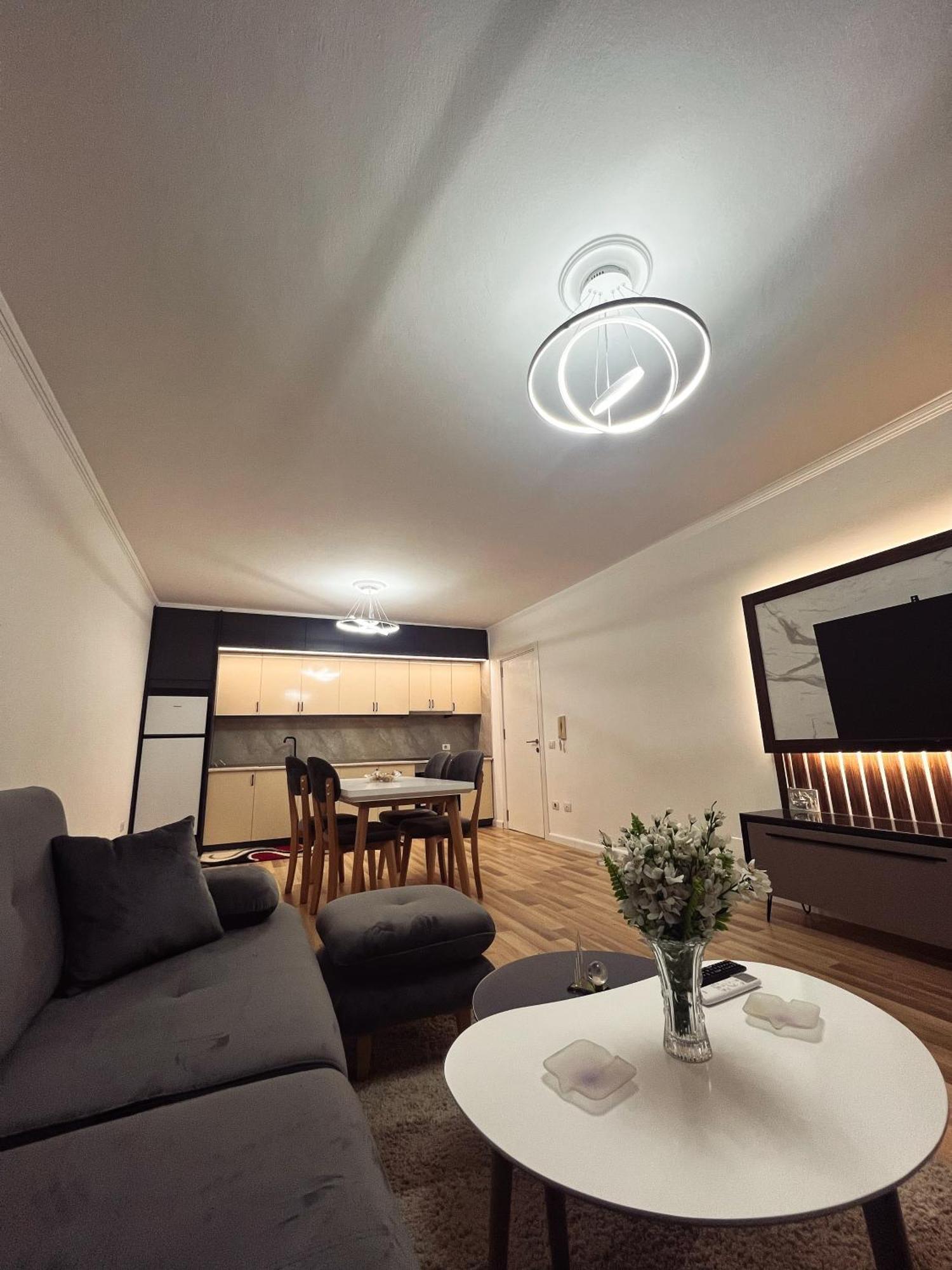 Art'S Apartment ティラナ エクステリア 写真